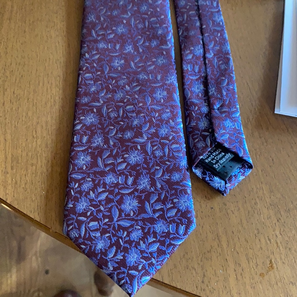 Neck tie